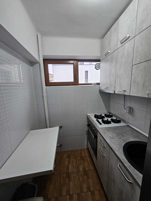 Vand Garsoniera Str Traian Pitesti