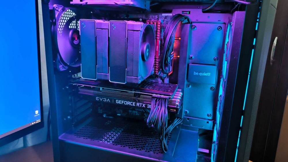 PC Gaming  RTX 3070 EVGA | i7 9700KF | 32GB RAM | Piese NOI