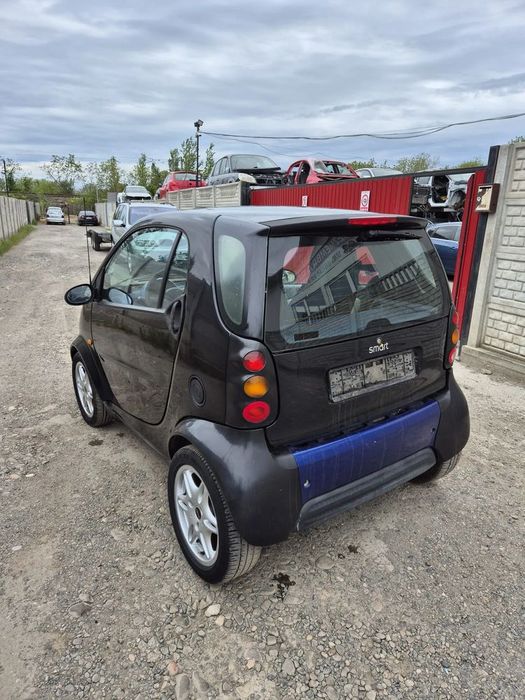 dezmembram smart fortwo 0.6 benzina