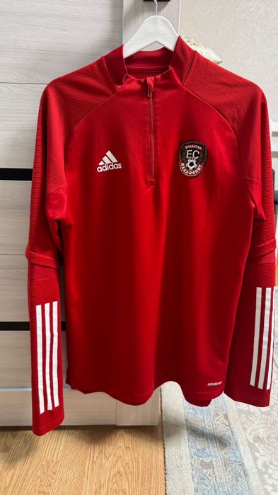 Продам кофты в отличным состоянии