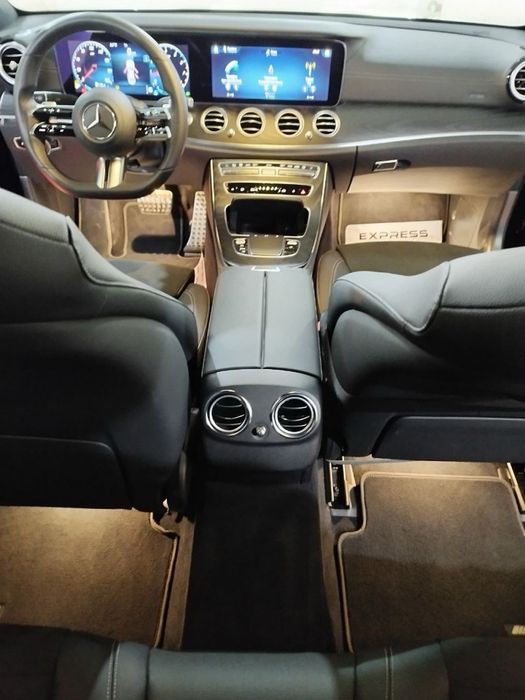 Mercedes-Benz E200 W213 год 2020