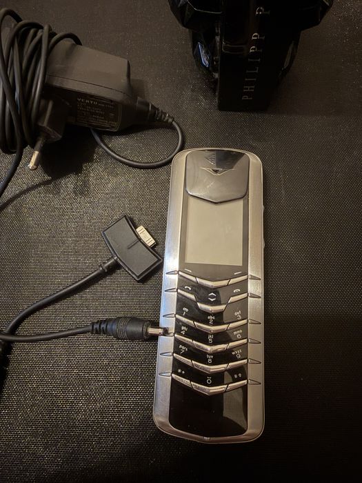 Vertu signature 1 . първо поколение.