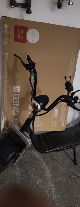 Vând scuter electric