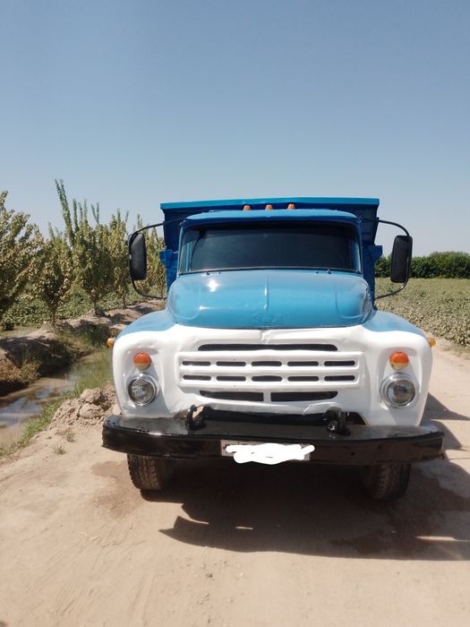 Зил сотилади 1980 йил холати ало тайор машин расходи йок