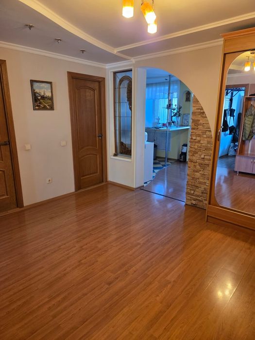 4 комнатная - Район 2 школы