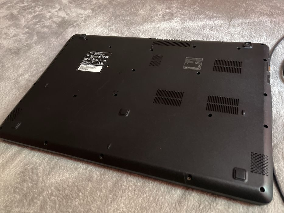 Vand Laptop Acer Aspire E5-771g