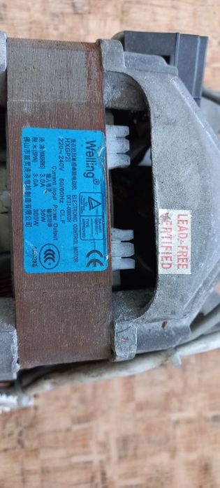 Продам двигатели от стиральных машин