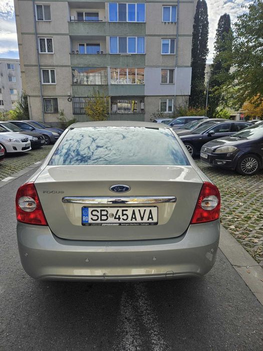 Ford Focus 2 Ghia 2009 2.0 Benzina