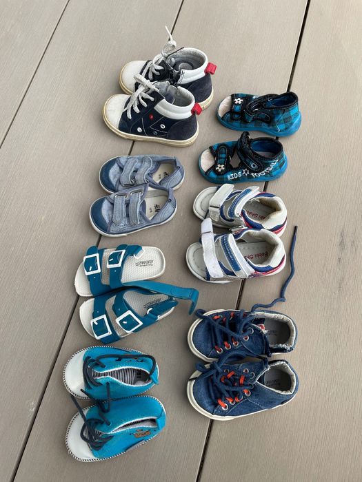 7 чифта обувки и сандали за 1 г. Бебе, размер 18/19