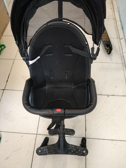 Продаю коляску в хорошем состояние