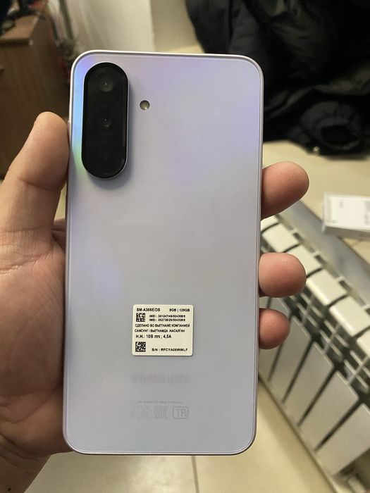 Продам новый телефон