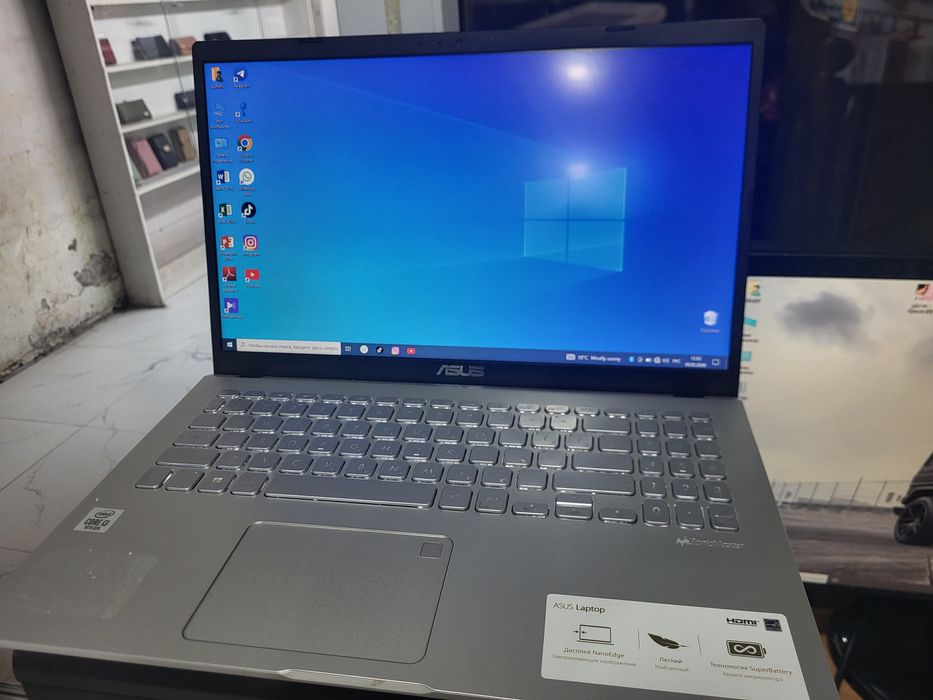 Ноутбук асус core i 3 10th  ssd 512