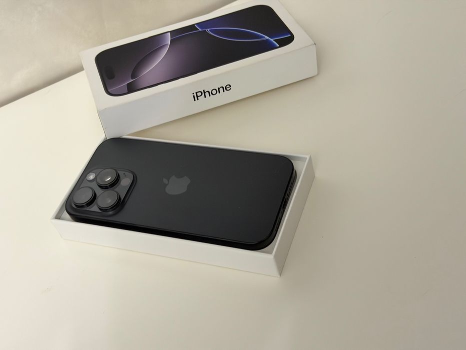 iPhone 16Pro 256Gb black titanium.