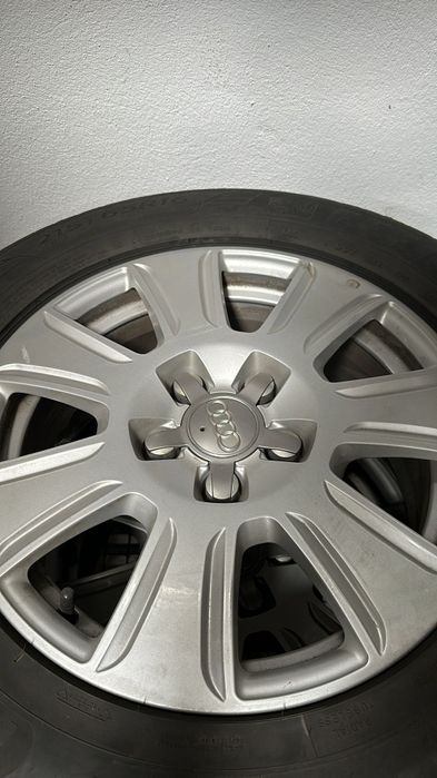 Vând roti complet pe 16 audi