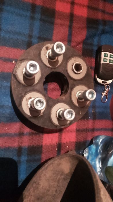 Запчасти Мерседес