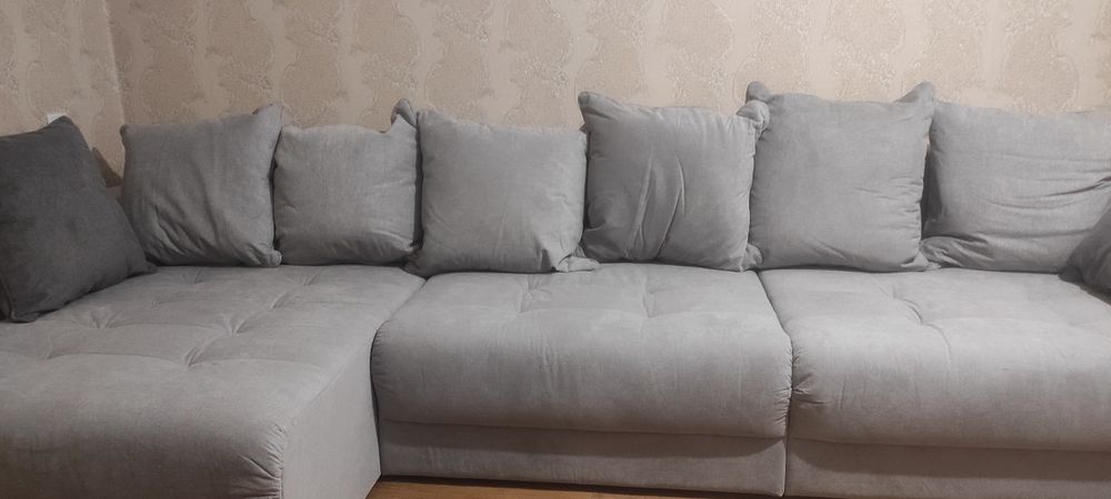 Диван угловой шикарный отAskona Monako продам