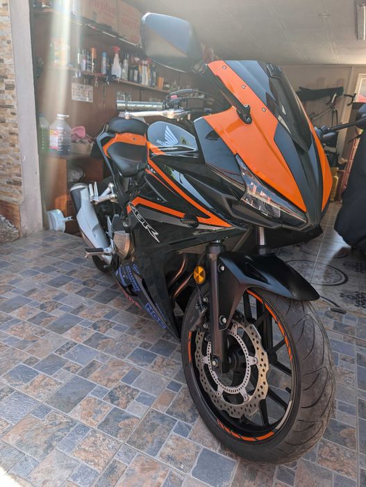 Vând renumita Honda CBR ,500 cm in foarte bune condiții!