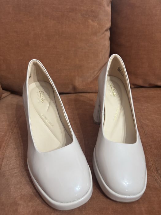 Pantofi dama Clarks