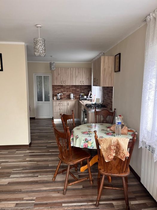 Casă cu 2 camere in Marginea de închiriat.