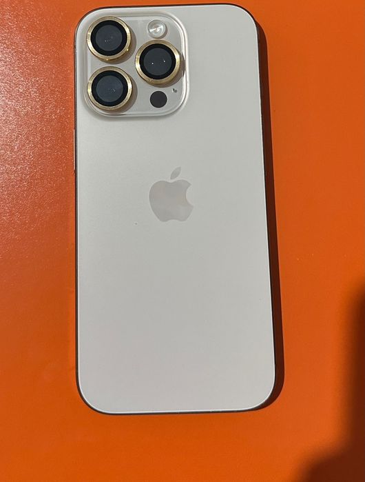 IPhone 16 pro. Почти новый