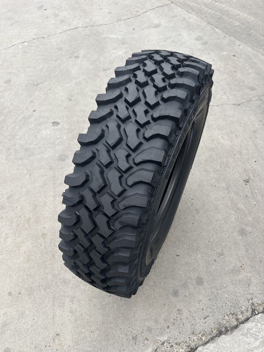 Anvelope m+s 235/85 R16 Tracker Off road cramponate
