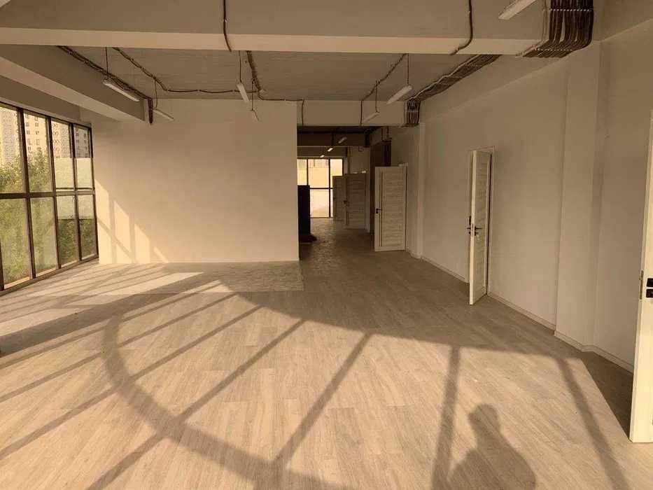Премиальное здание под офис, клинику или банк | 1600 м²