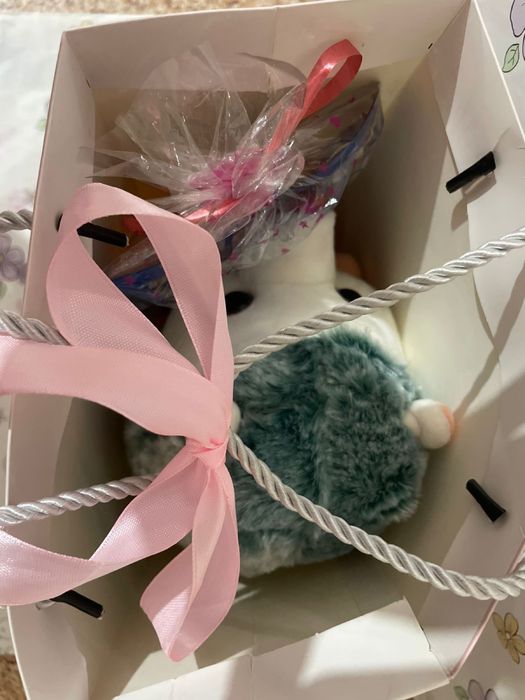 Подарочный  бокс  гирляндой  продам .  Безторг