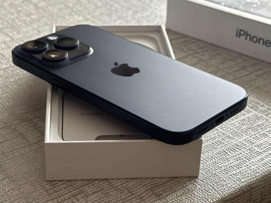 iPhone 15 Pro 128GB Blue Titanium – Перфектен, 100% Батерия.