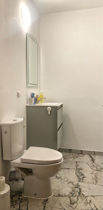 Apartament cu 4 camere de inchiriat
