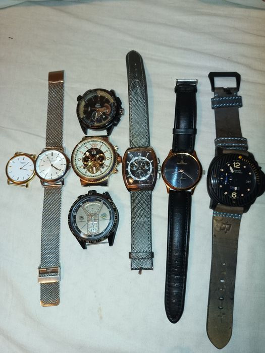 Различни часовници