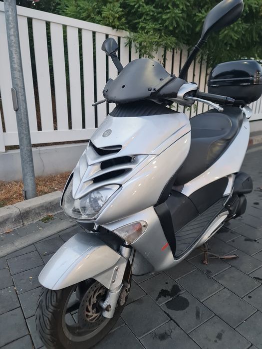 Aprilia Leonardo 300 cc