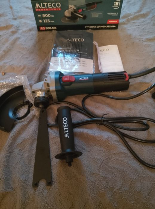 Продам болгарку новую.