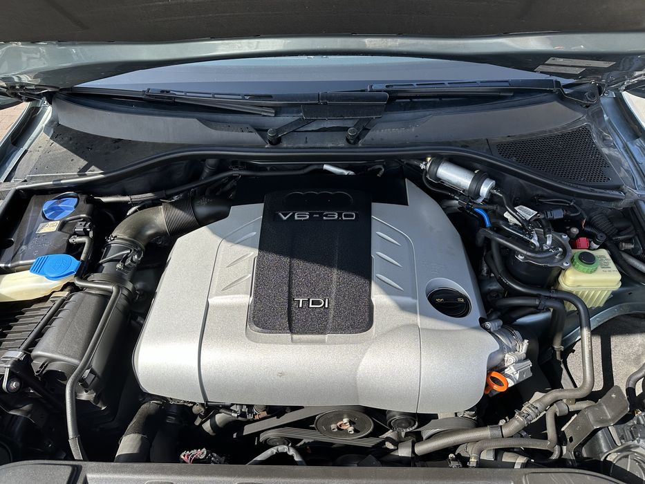 Audi Q7 3.0 tdi Нов внос