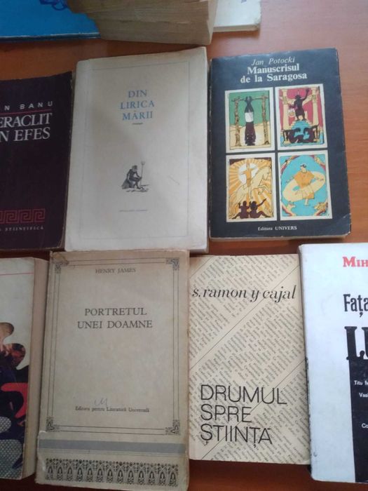 Vand carti convenabil