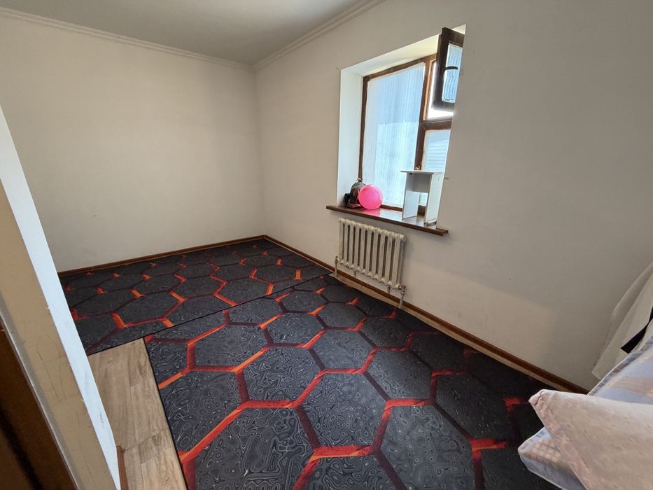 Левый Берегтен 2-комн квартира