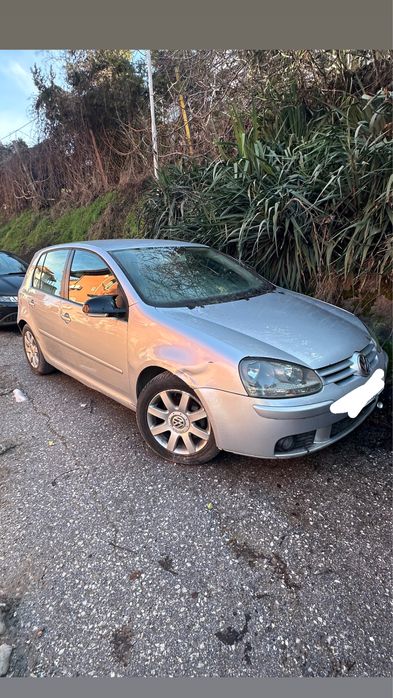 Golf 5 цял за части / ремонт