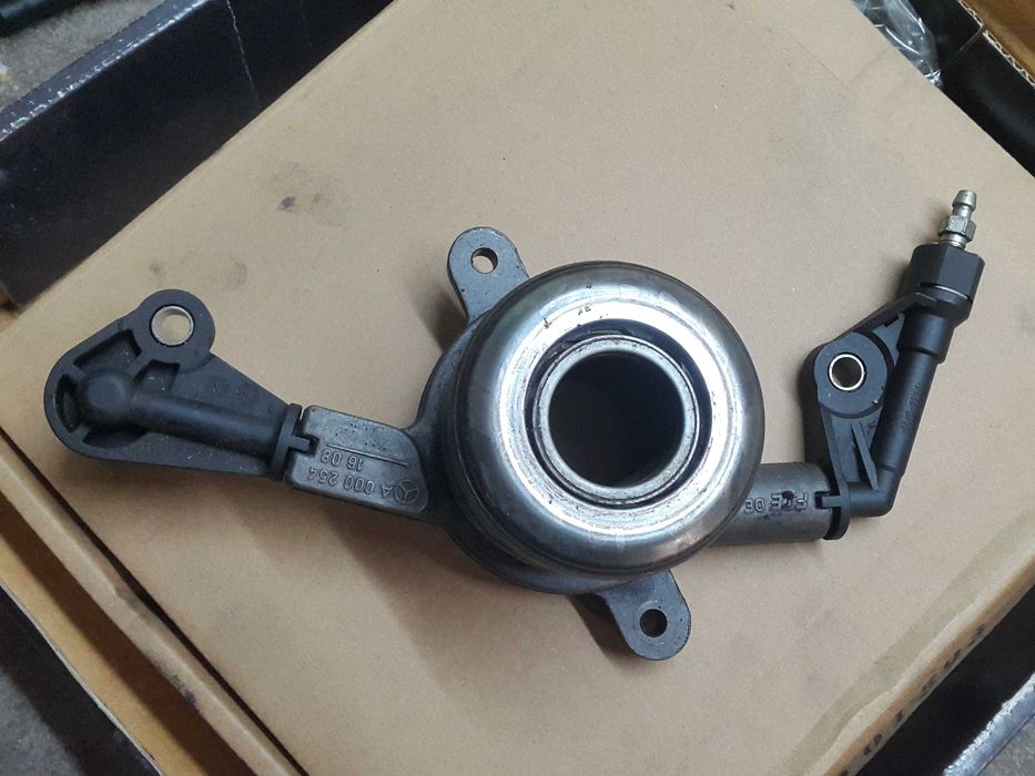 Части за Мерцедес C класа