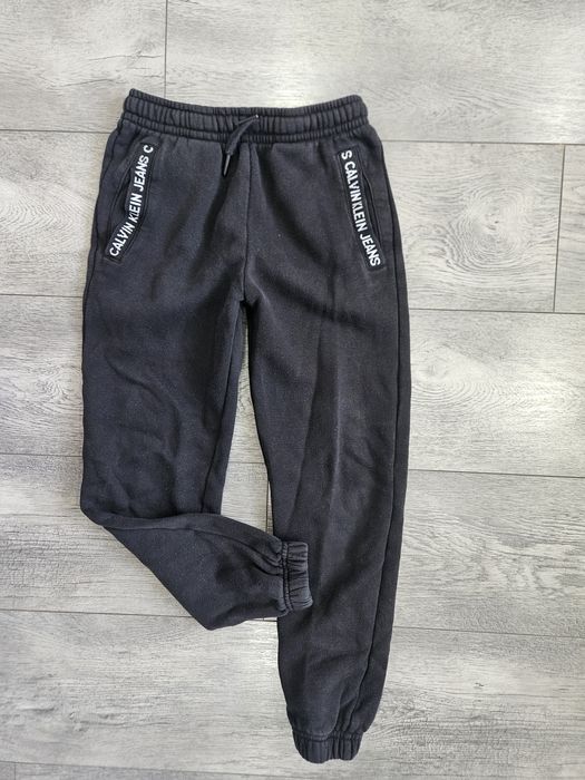 Спортно долните Calvin Klein