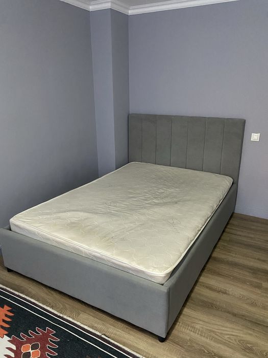 кровать продам срочно