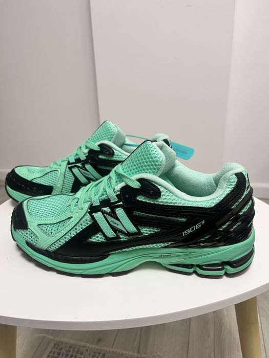 New Balance 1906 R