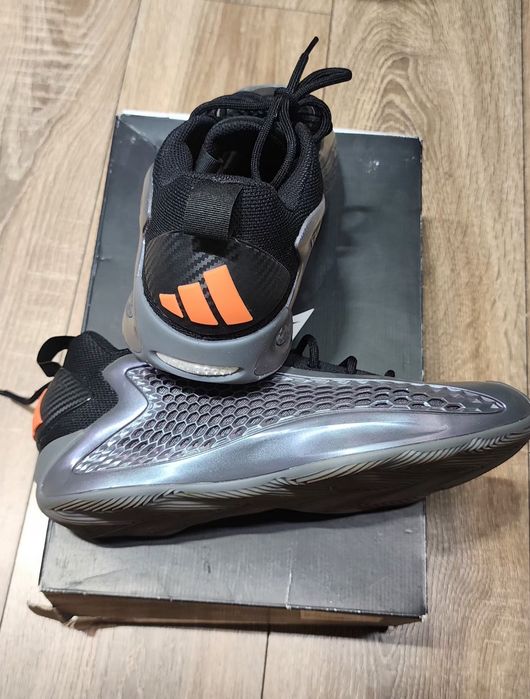 Adidas Антъни Едуардс 1 ниски маратонки



Anthony Edwards 1 Антъни Едуардс 1 ниски маратонки


 sneakers
Anthony Edwards 1 Low sneakers
