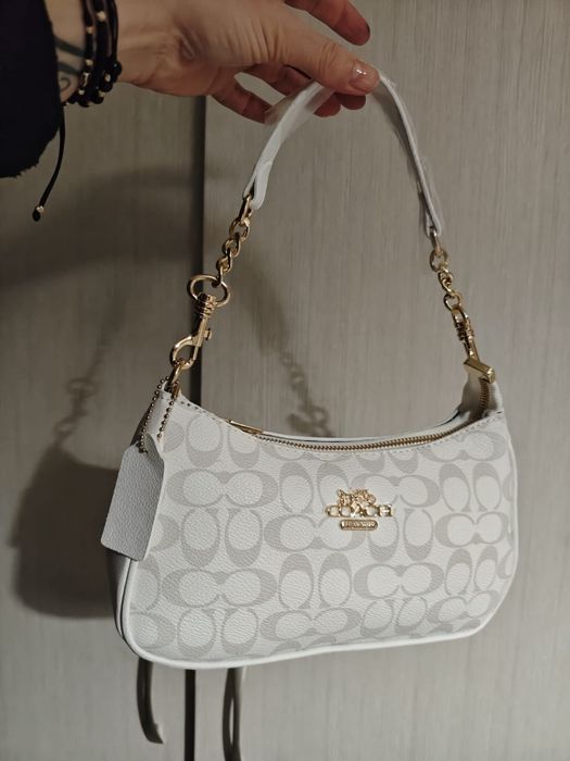 Дамски чанти топ модел