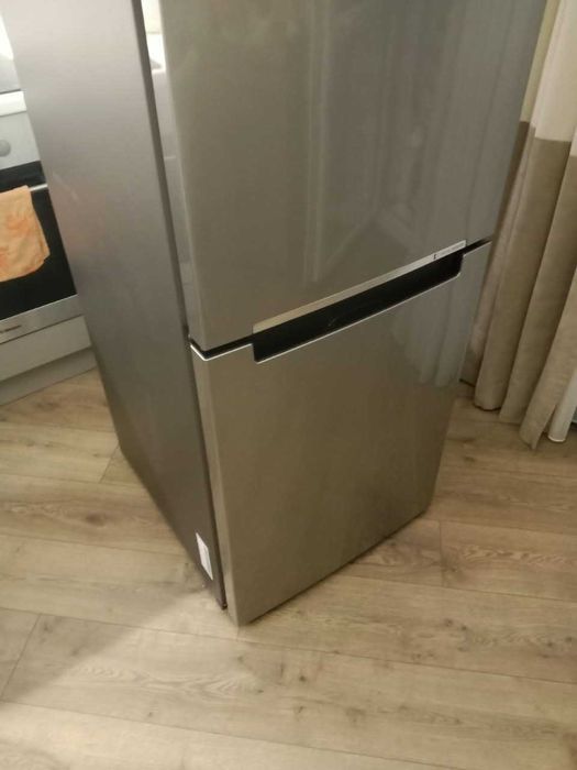 Холодильник Samsung R33a