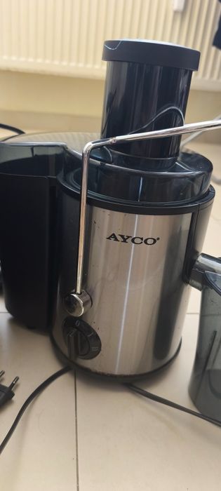 Кафе машина BOSCH и сокоистисквачка AYCO