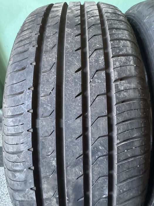 Два броя летни гуми 215/50/17