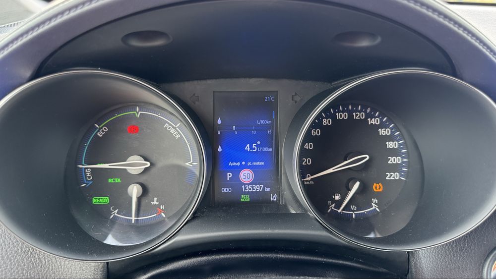 Toyota CHR 1,8 hybrid
