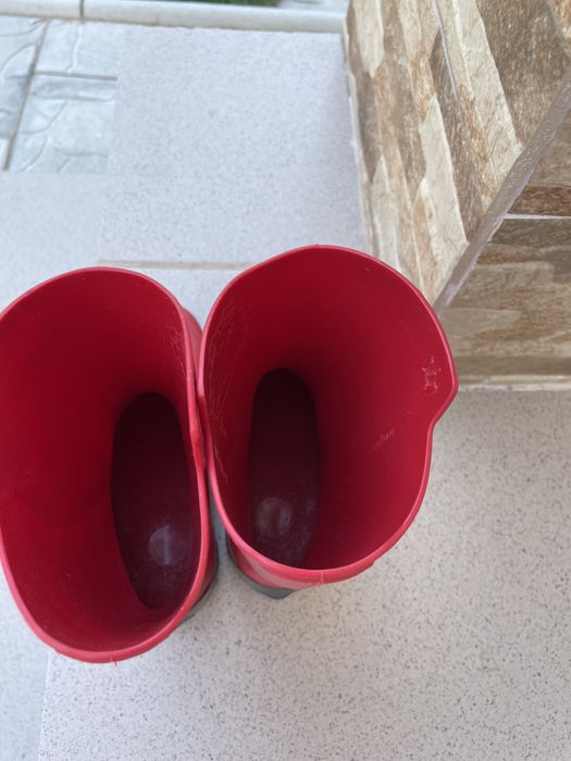 Vand cizme cauciuc si incaltaminte pentru interior , masura 26.