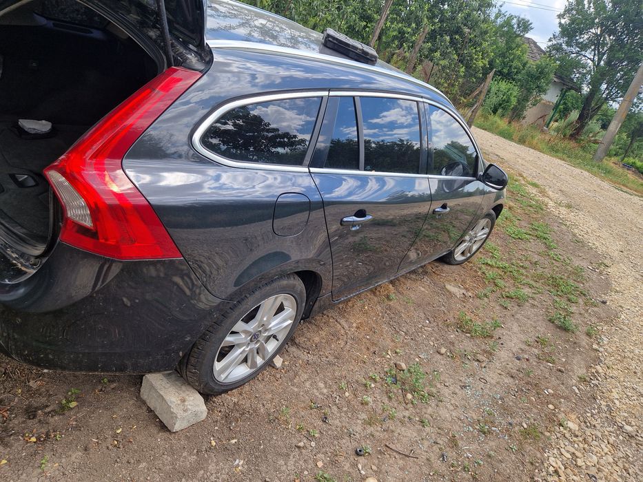 Dezmembrez volvo s40 s80 v60 s60