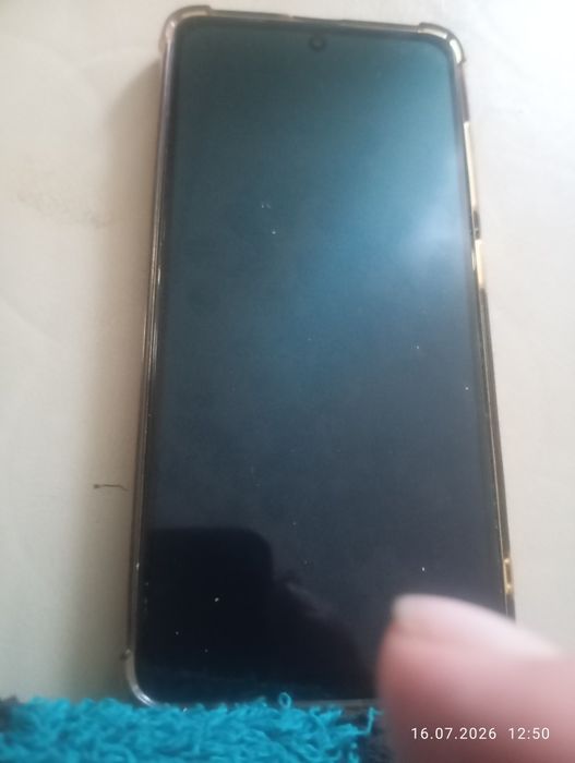 Продам дисплей на телефон Realme c33