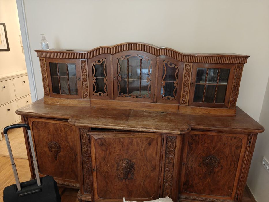 Реставрация на мебели и дърворезба